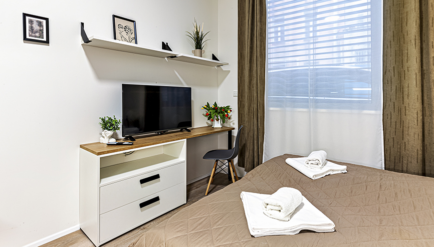 images/Home-1/room1/img-3.jpg