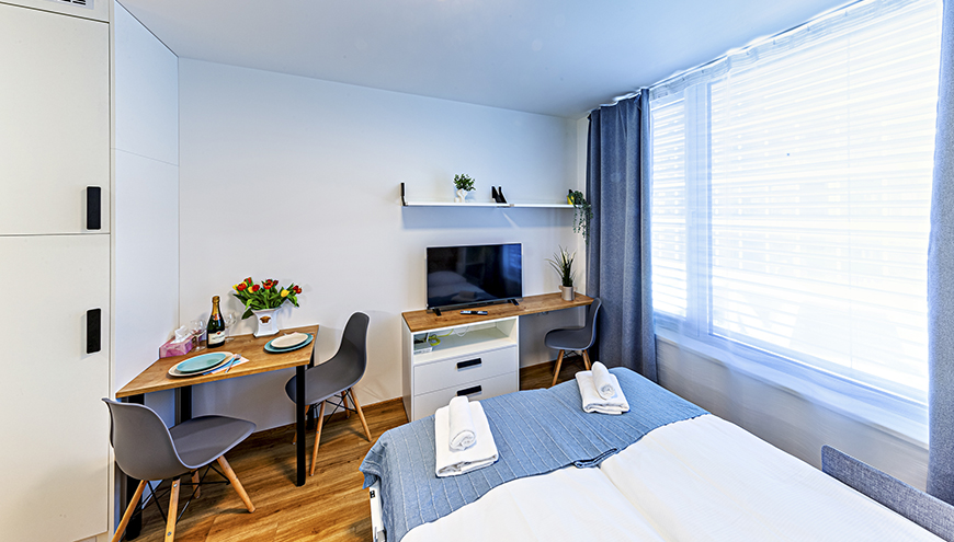 images/Home-1/room2/img-6.jpg