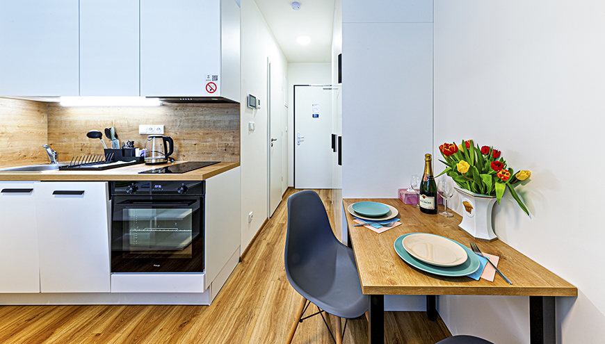 images/Home-1/room2/img-7.jpg