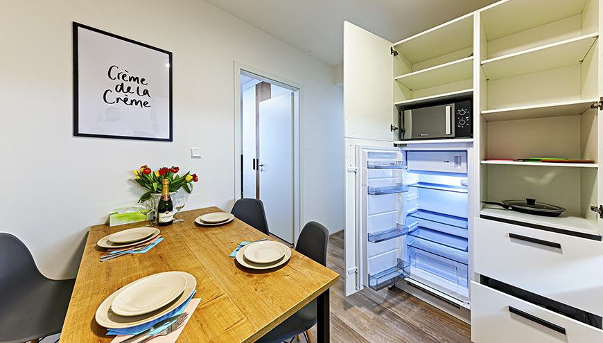 images/Home-1/room5/img-11.jpg