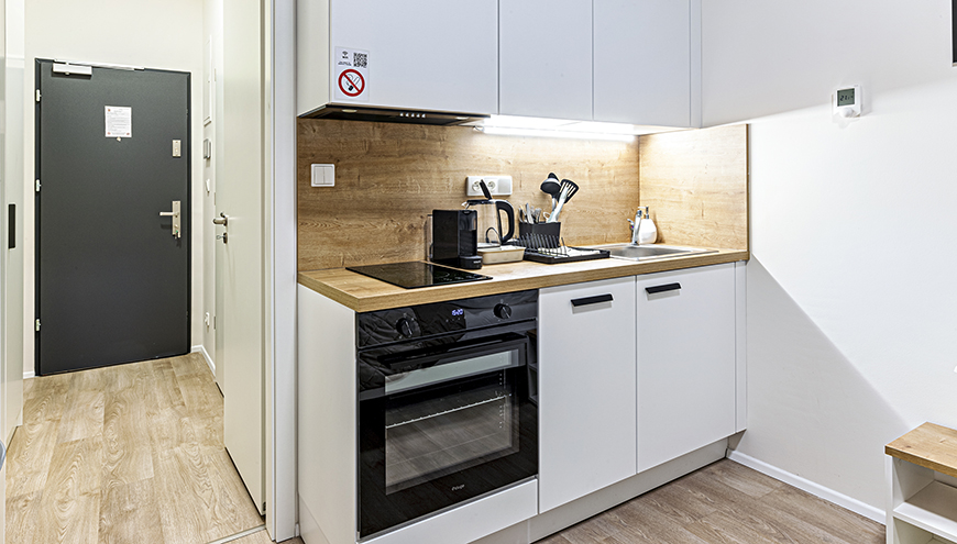 images/Home-1/room3/img-7.jpg
