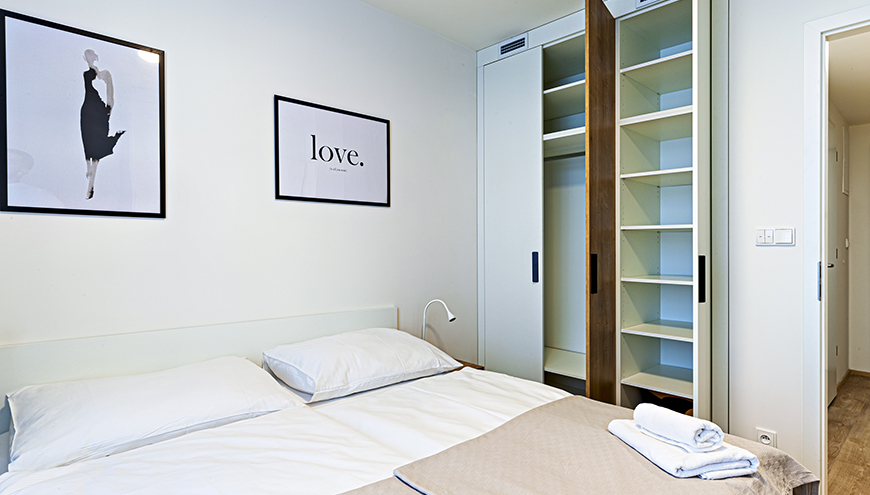 images/Home-1/room5/img-4.jpg