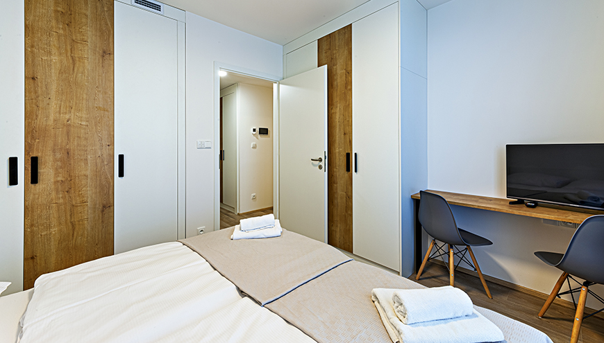images/Home-1/room5/img-5.jpg