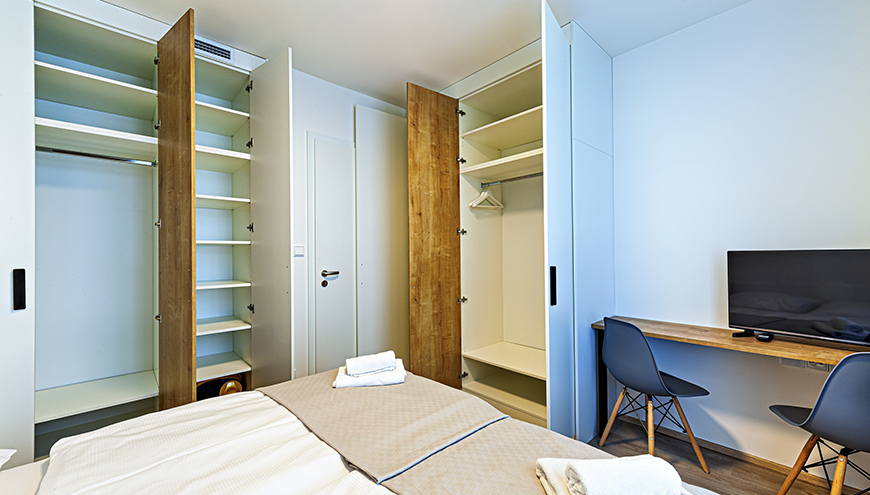 images/Home-1/room5/img-6.jpg