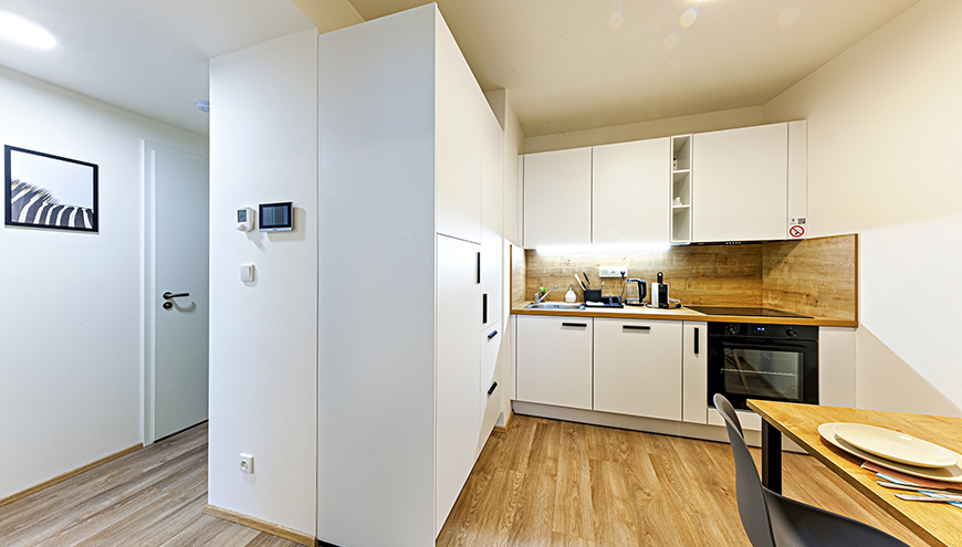 images/Home-1/room5/img-9.jpg